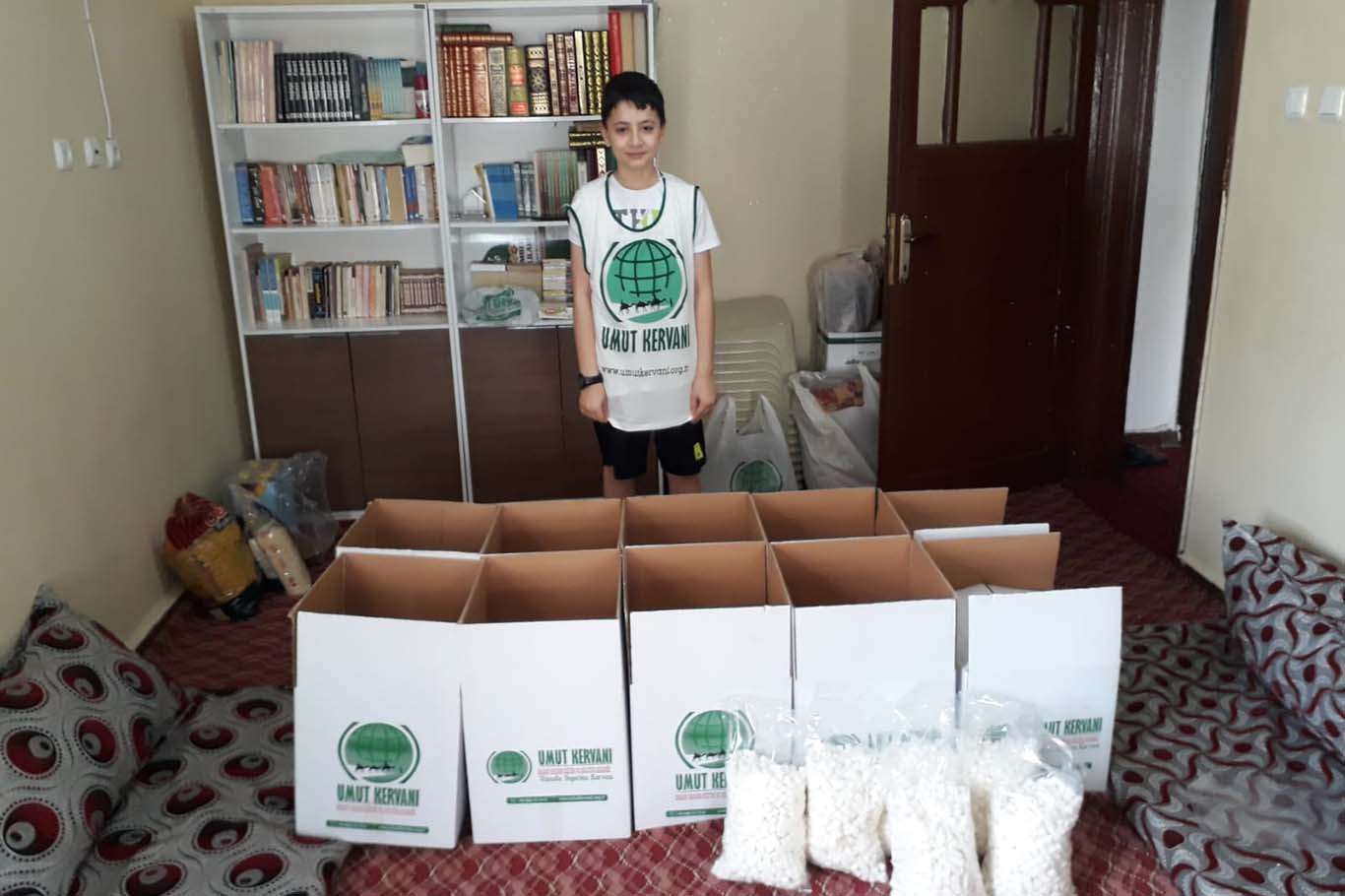 Siirt Umut Kervanı'ndan Kadir Gecesi yardımı